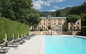 A Beautiful 2 Persons Studio In A Chateau With Swimming Pool